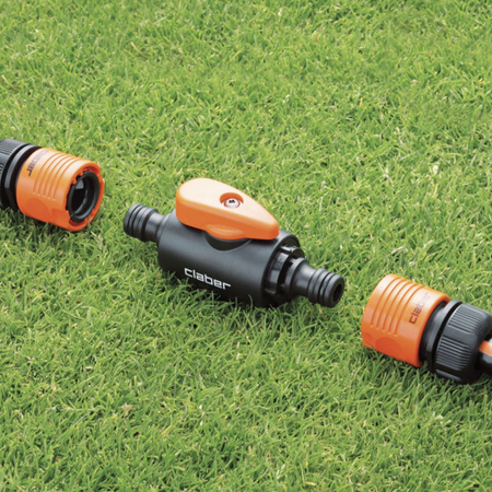 Nypel uniwersalny z zaworem shut-off CLABER 8611